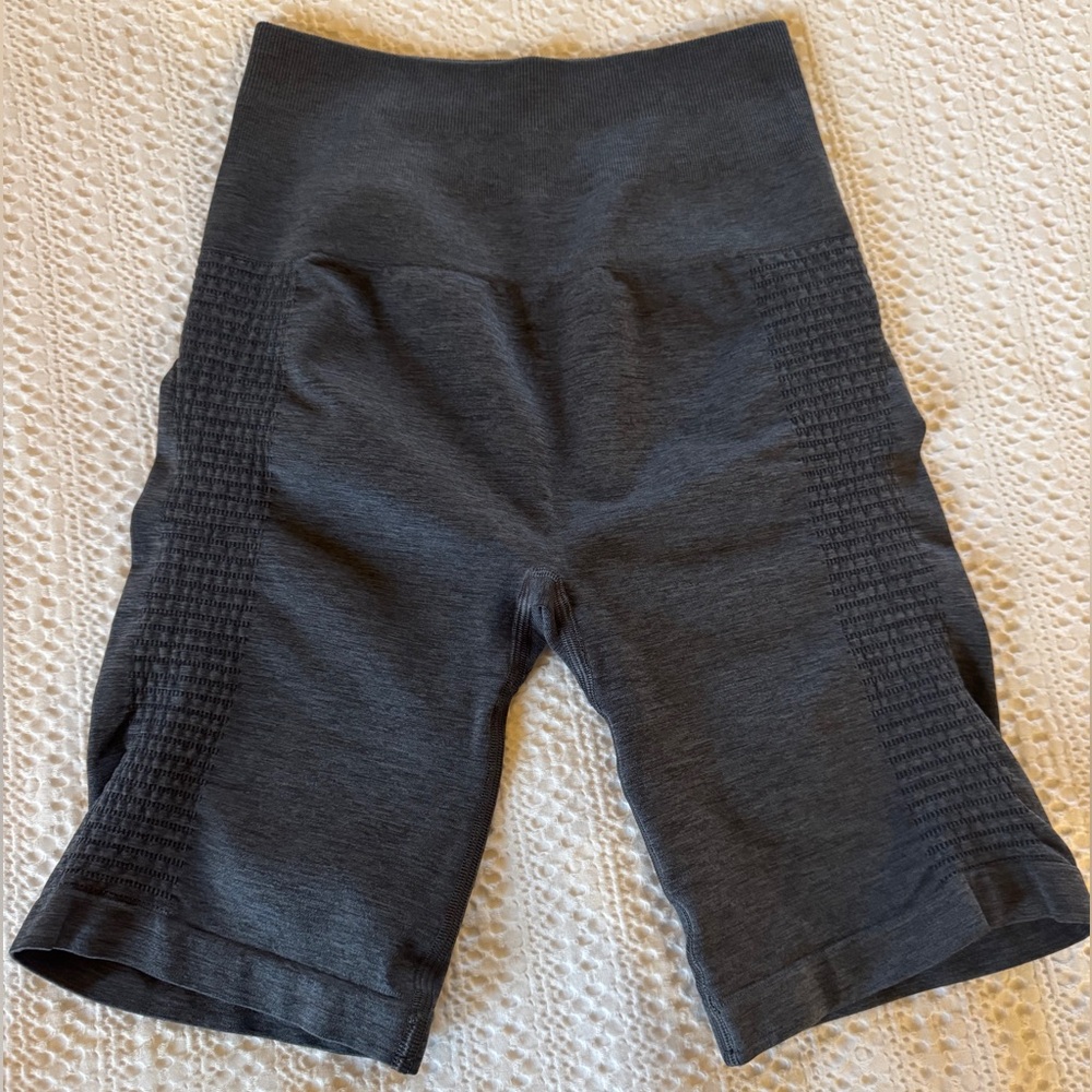 Alphalete Dark Gray Bike Shorts size small